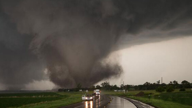 Tornadoes kill at least 22